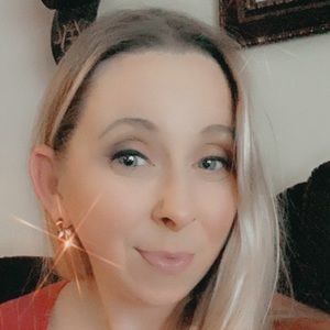 Meet your Posher, Colleen